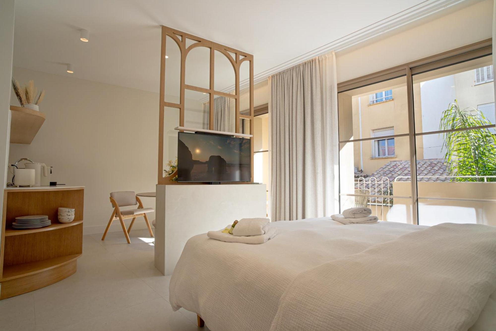 Saint-Raphaël Studios Raffines Avec Terrasses - Plages, Ville Et Gare A Pied - Maison Raphael מראה חיצוני תמונה