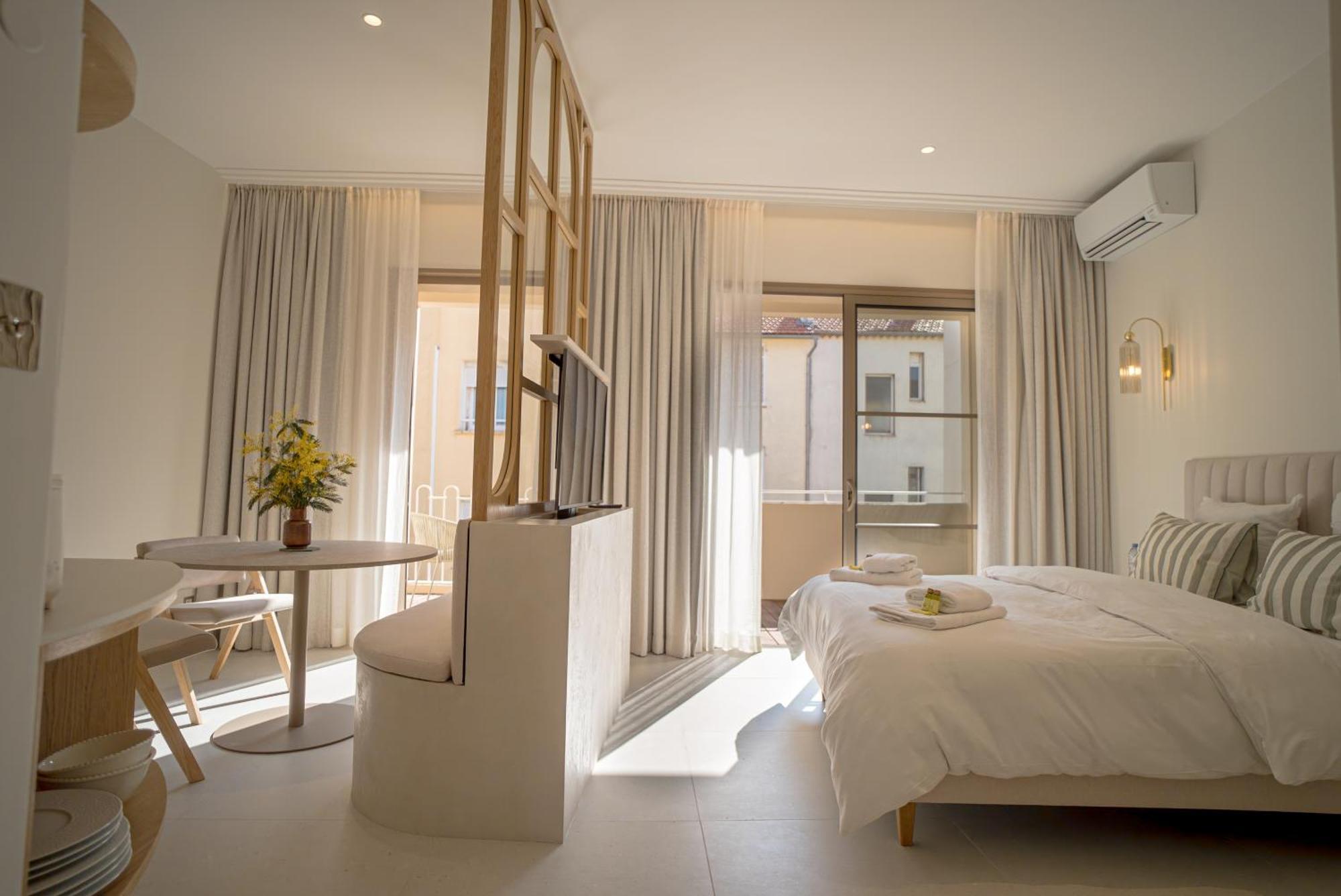 Saint-Raphaël Studios Raffines Avec Terrasses - Plages, Ville Et Gare A Pied - Maison Raphael מראה חיצוני תמונה